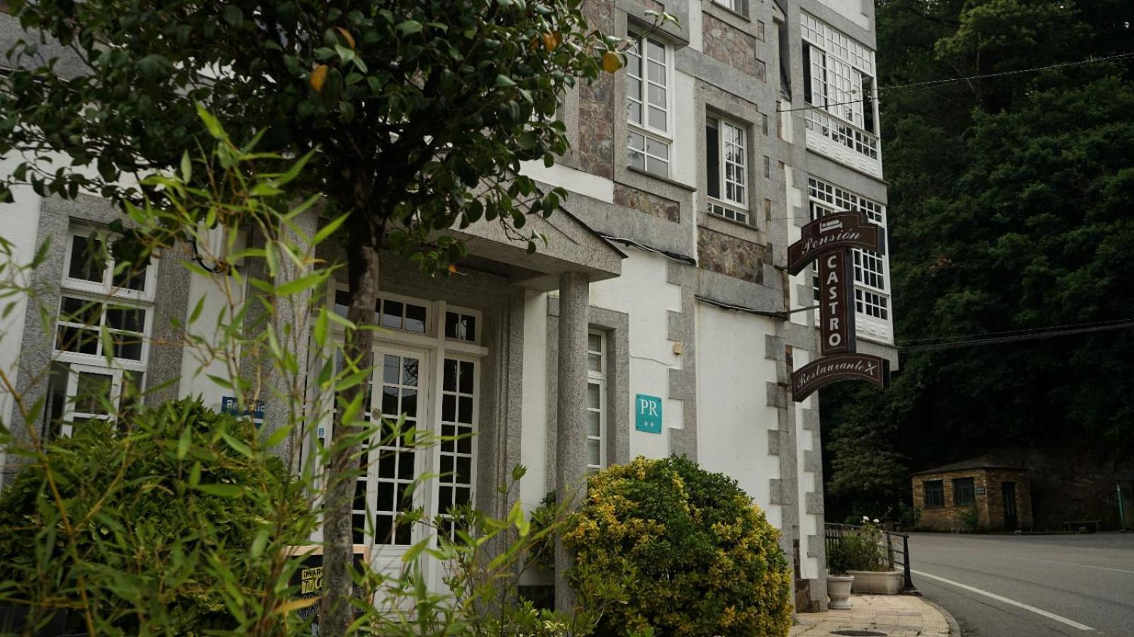 Pension Castro Parrillada Самос Экстерьер фото
